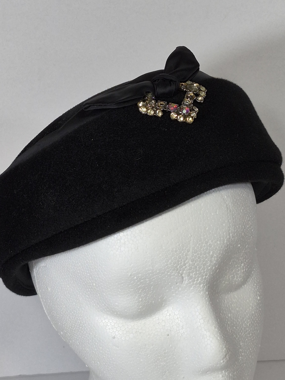 Elegant Black Velour Beret with Jeweled Accent